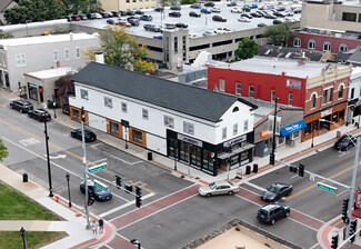 Plus de détails pour 204 S Washington St, Naperville, IL - Local commercial à vendre