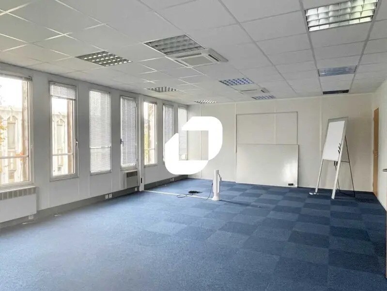 Bureau dans Bordeaux à louer Photo de l’immeuble– Image 1 sur 16