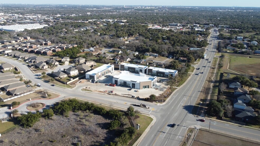 610 Brashear Ln, Cedar Park, TX à vendre - Vidéo sur l’annonce professionnelle – Image 3 sur 7