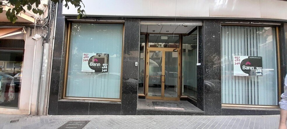 Local commercial dans Córdoba, Córdoba à louer - Photo de l’immeuble – Image 1 sur 40