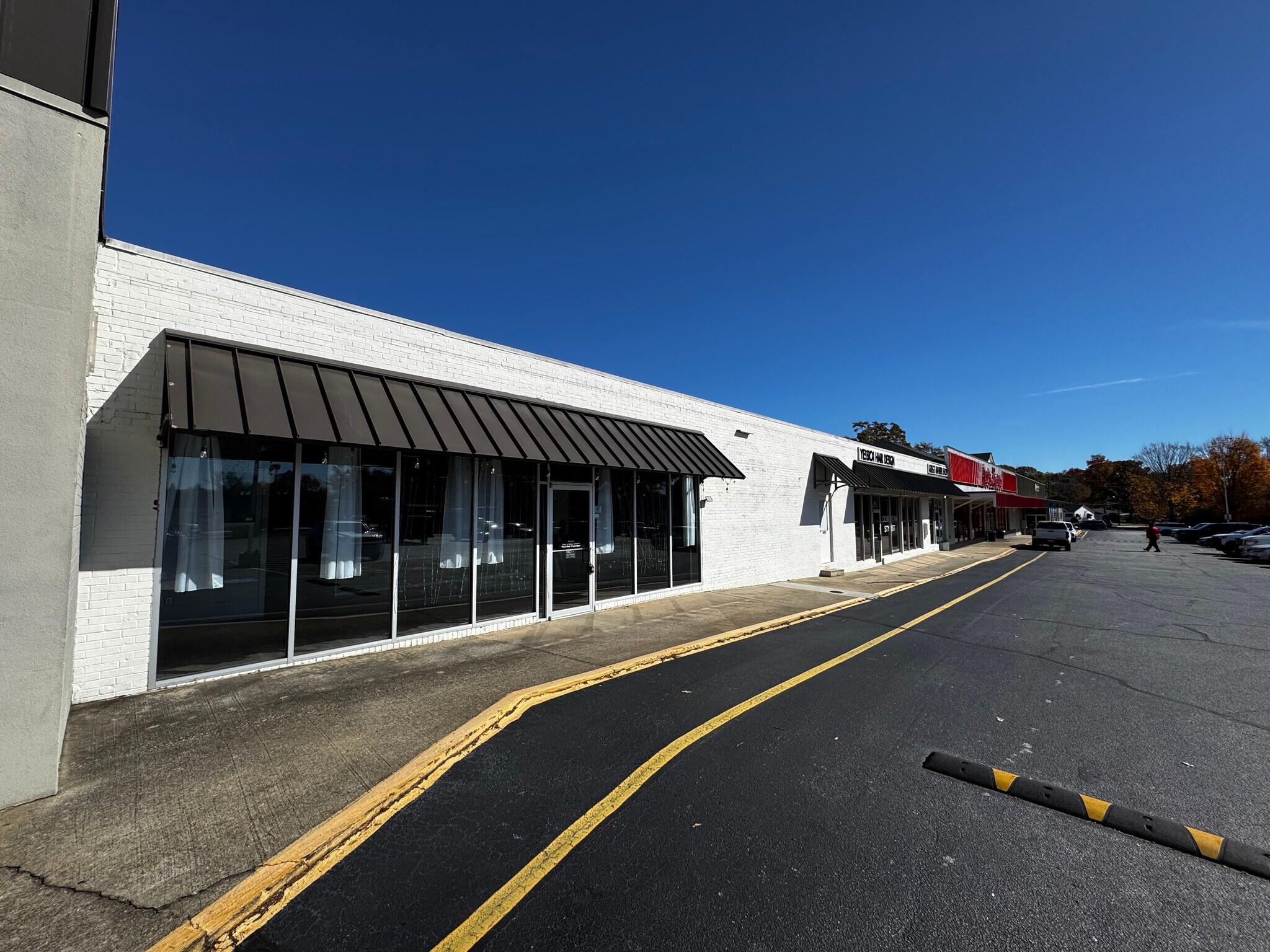 2830 Wade Hampton Blvd, Taylors, SC à louer Photo principale– Image 1 sur 7
