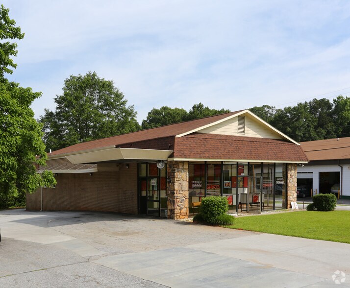2310 Lawrenceville Hwy, Decatur, GA à louer - Photo principale – Image 1 sur 25