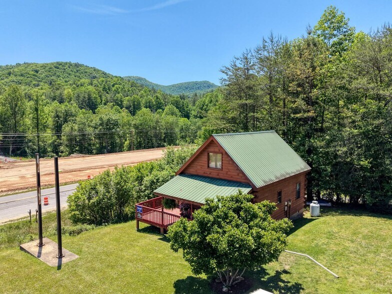 23 & 60 Greenbriar Hwy, Blairsville, GA à vendre - Photo de l’immeuble – Image 3 sur 65