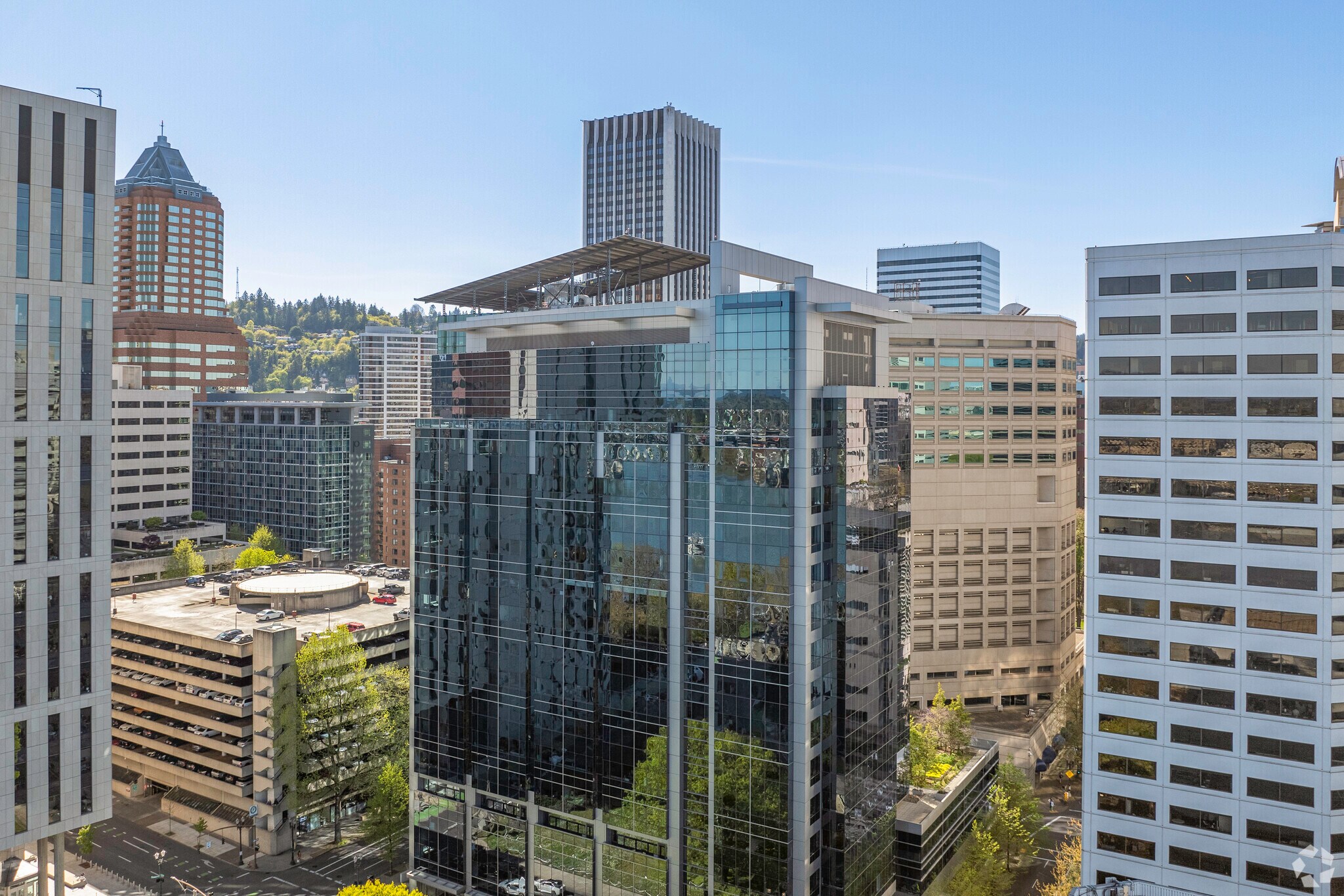 100 SW Main St, Portland, OR à louer Photo principale– Image 1 sur 13