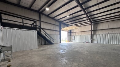 13404 Redfish Ln, Stafford, TX à louer Photo intérieure– Image 1 sur 5