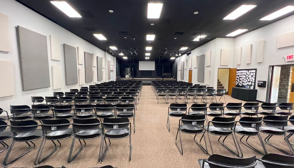 101-115 Oak Haven Dr portefeuille de 2 biens à vendre sur LoopNet.fr - Photo intérieure – Image 3 sur 6