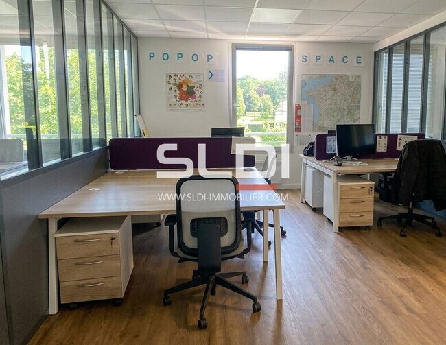 Plus de détails pour Bureau à vendre