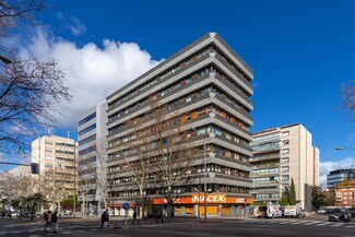 Plus de détails pour Calle De María De Molina, 37, Madrid - Bureau à louer