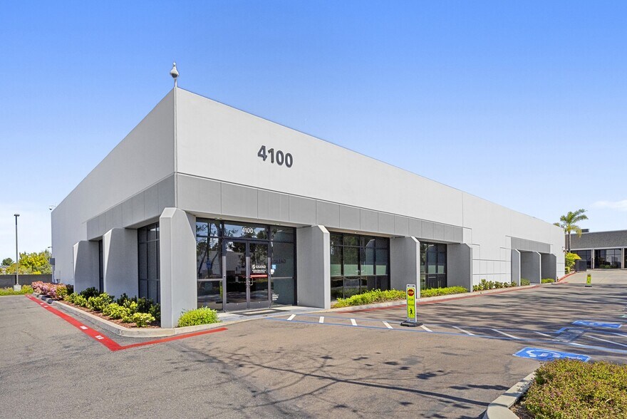 4100 Avenida De La Plata, Oceanside, CA à vendre - Photo de l’immeuble – Image 1 sur 4
