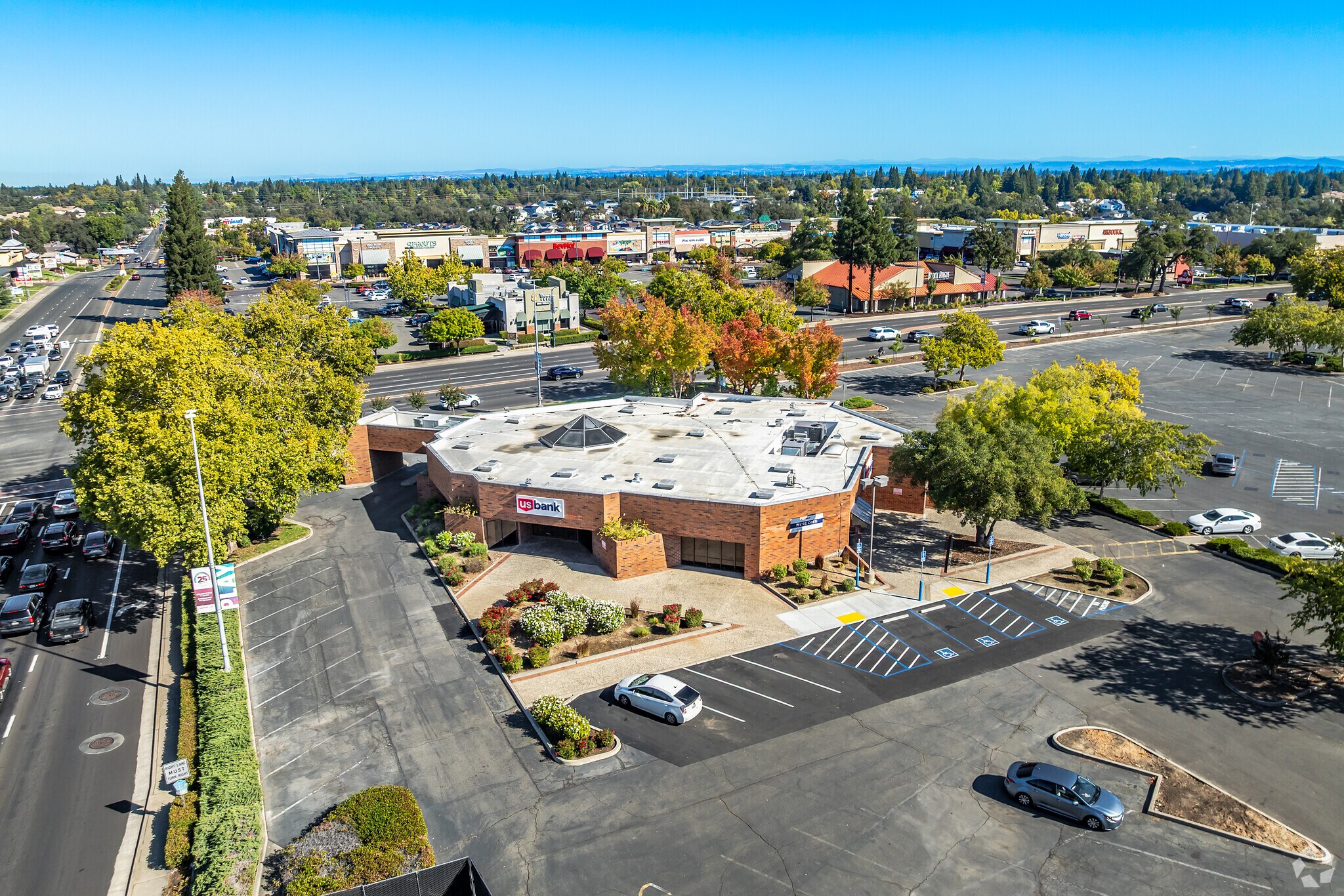 6199 Sunrise Mall Rd, Citrus Heights, CA à vendre Aérien– Image 1 sur 34