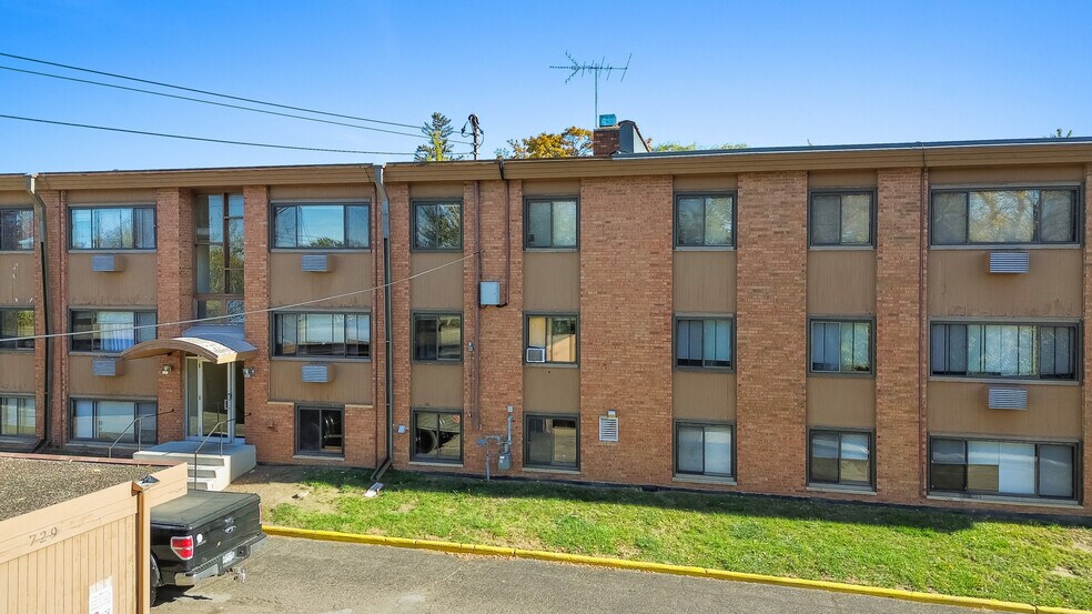729 Oakdale Ave, Saint Paul, MN à vendre - Photo de l’immeuble – Image 3 sur 24