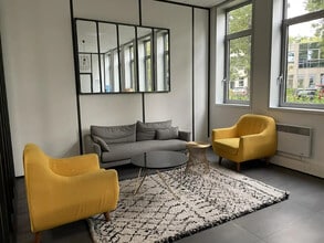 Bureau dans Éragny à louer Photo intérieure– Image 1 sur 16