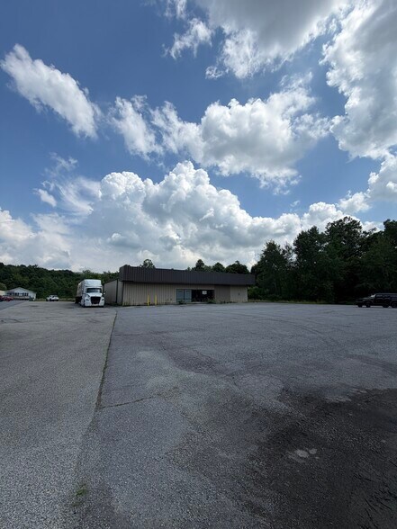 6858 Route 711, Seward, PA à louer - Photo de l’immeuble – Image 3 sur 10