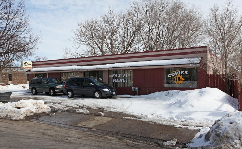 711-713 Greenwood Ave, Jackson, MI à vendre - Photo principale – Image 1 sur 2