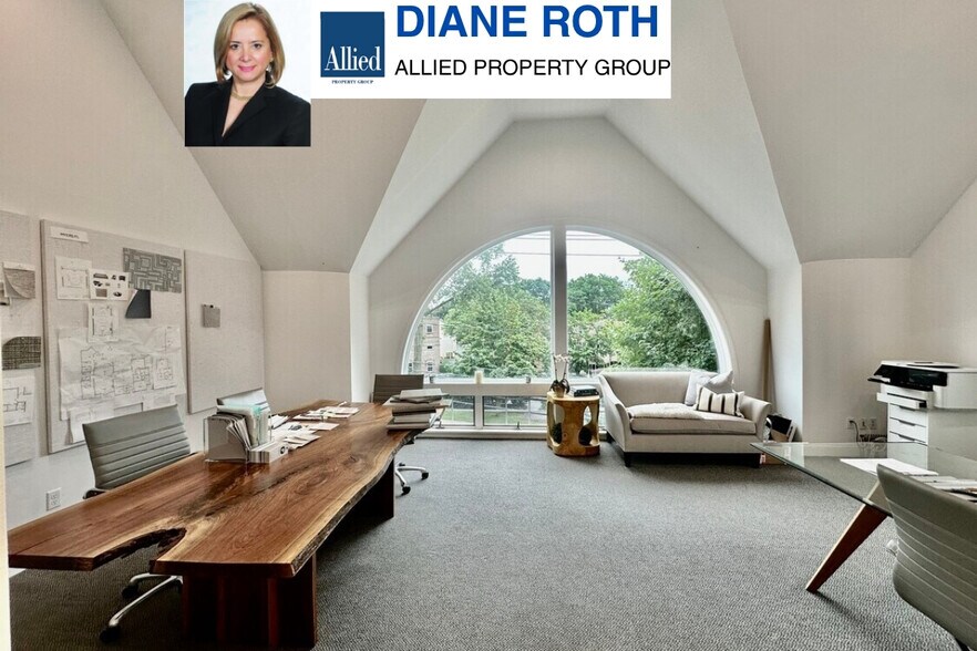 1037 E Putnam Ave, Riverside, CT à louer - Photo de l’immeuble – Image 1 sur 19