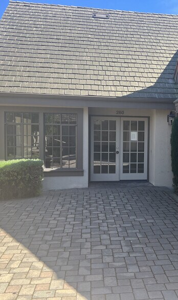260 San Jose St, Salinas, CA à louer - Photo de l’immeuble – Image 2 sur 3