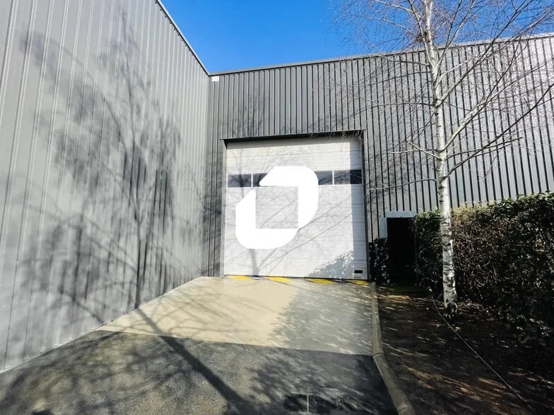 Bureau dans Cesson à louer - Photo de l’immeuble – Image 2 sur 3