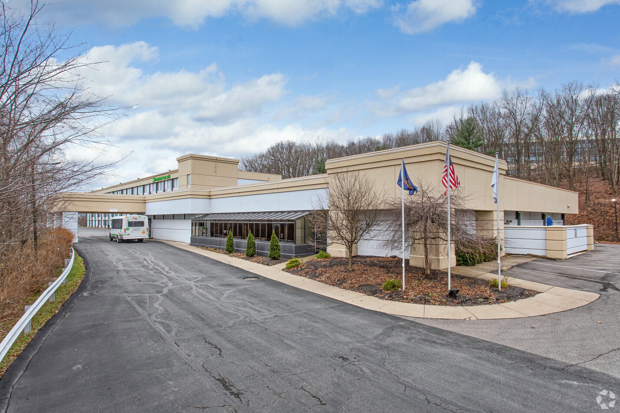 1 Industry Ln, Pittsburgh, PA à vendre Photo principale– Image 1 sur 4