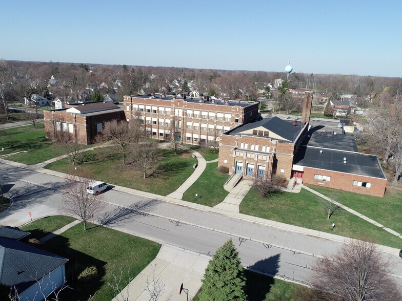 301 N 6th St, Saint Clair, MI à vendre - Photo de l’immeuble – Image 3 sur 7