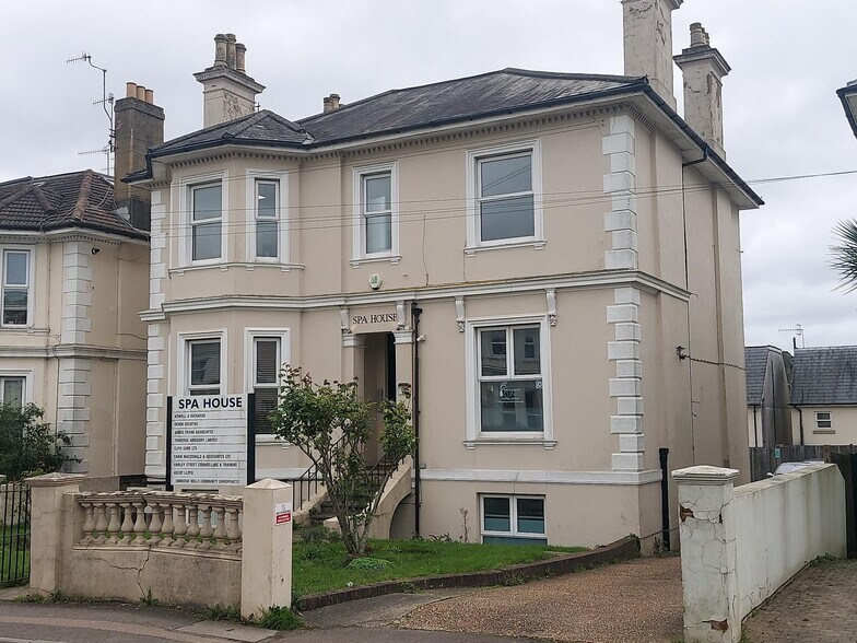 18 Upper Grosvenor Rd, Tunbridge Wells à louer - Photo de l’immeuble – Image 3 sur 3