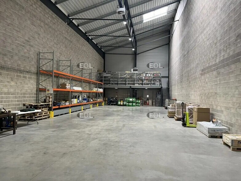 Local d’activités dans Cormeilles-en-Parisis à louer - Photo intérieure – Image 2 sur 6