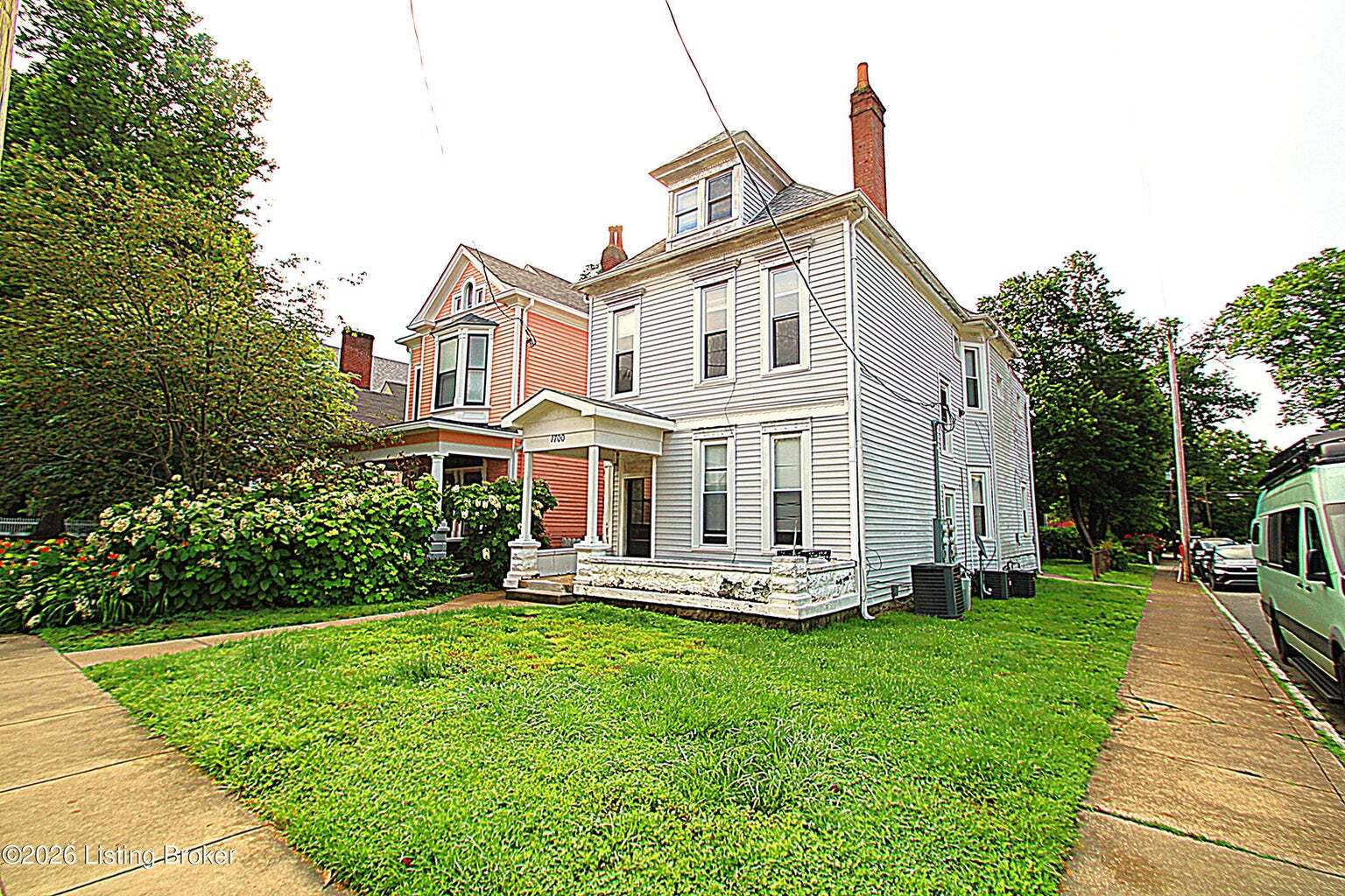 1700 Rosewood Ave, Louisville, KY à vendre Photo de l’immeuble– Image 1 sur 7
