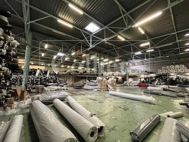 Bureau dans Aubagne à louer - Photo intérieure – Image 3 sur 17