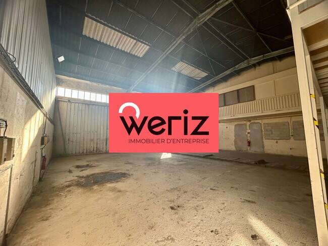 Plus de détails pour 20 Rue Barbaroux, Châteauneuf-les-Martigues - Local d'activités à louer