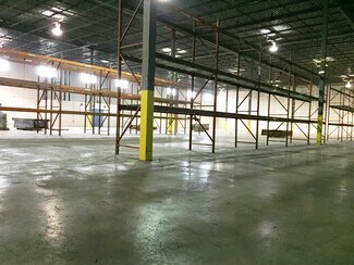 Plus de détails pour 2700 W Roosevelt Rd, Chicago, IL - Industriel/Logistique à louer