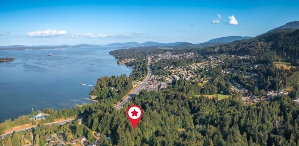 347-353 Dogwood Dr, Ladysmith, BC à vendre - Aérien – Image 2 sur 2