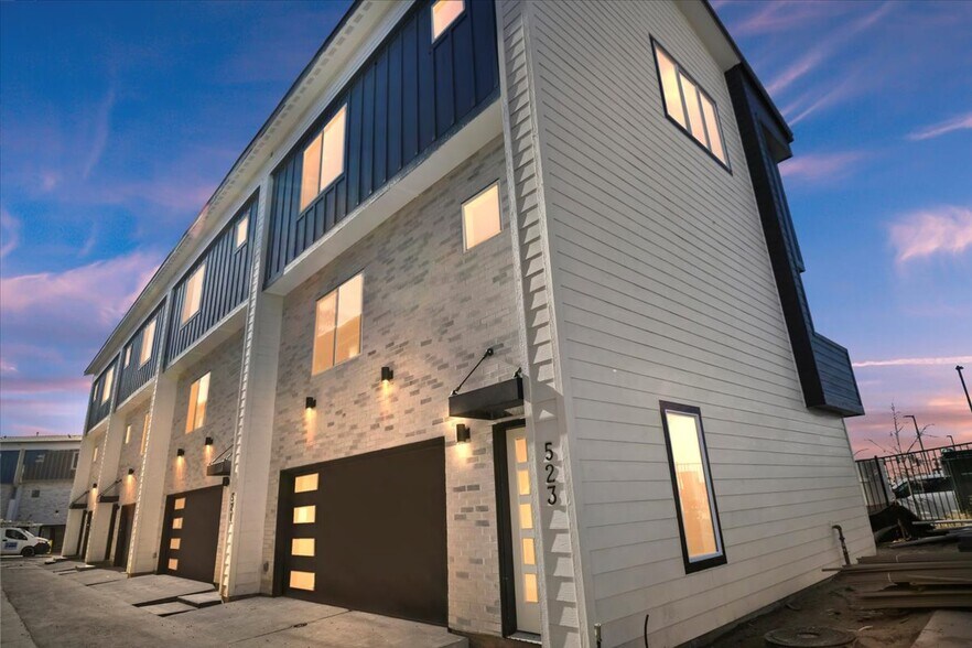 7 6th St N, Nampa, ID à vendre - Photo de l’immeuble – Image 1 sur 10