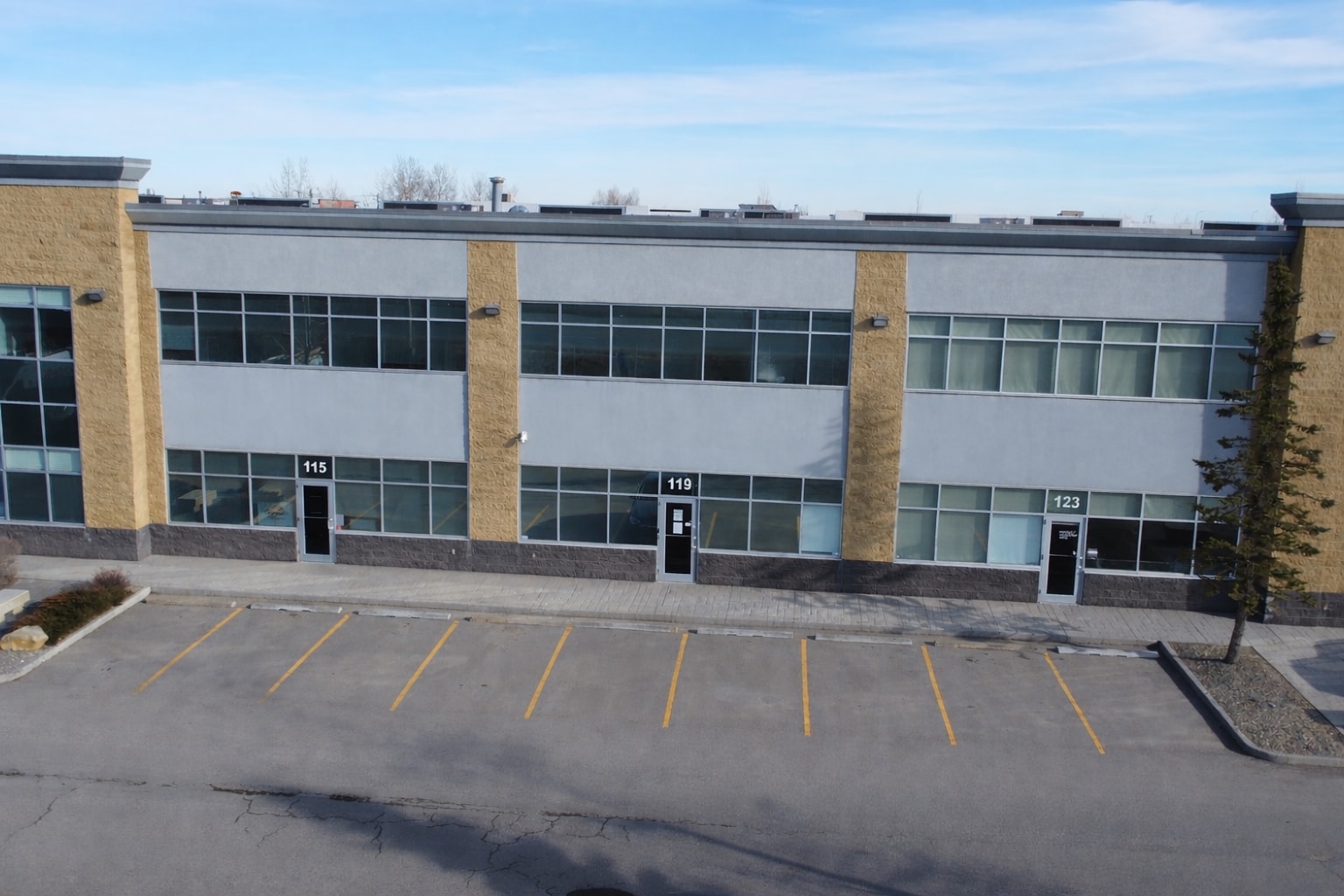 3953 112th Ave SE, Calgary, AB à louer Photo intérieure– Image 1 sur 10