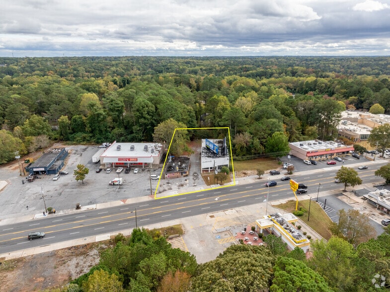 Office/Retail Portfolio in South Atlanta portefeuille de 2 biens à vendre sur LoopNet.fr - Aérien – Image 1 sur 21