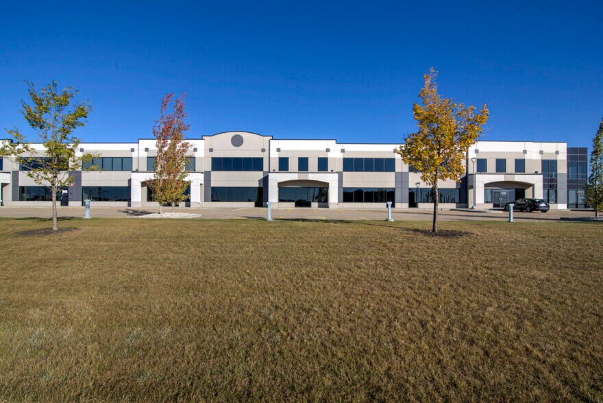 11870 88th Ave, Fort Saskatchewan, AB à louer - Photo de l’immeuble – Image 3 sur 13