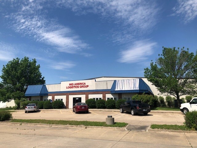 2800 SE Enterprise Dr, Grimes, IA à louer Photo principale– Image 1 sur 7