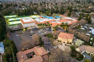 1210 Arden Hills Ln, Sacramento, CA - Vue aérienne vue de carte - Image1