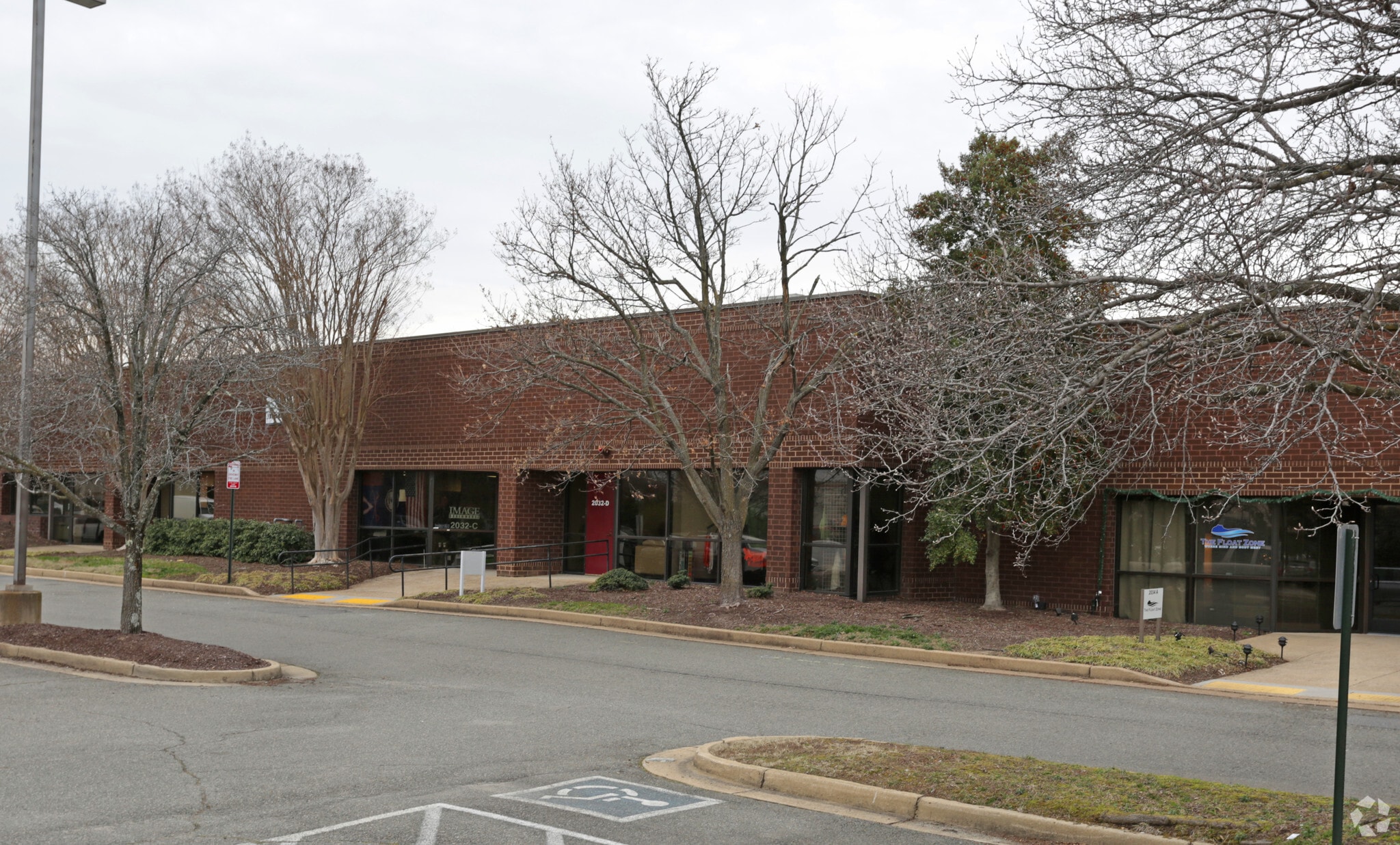 2034 Dabney Rd, Richmond, VA à louer Photo principale– Image 1 sur 7