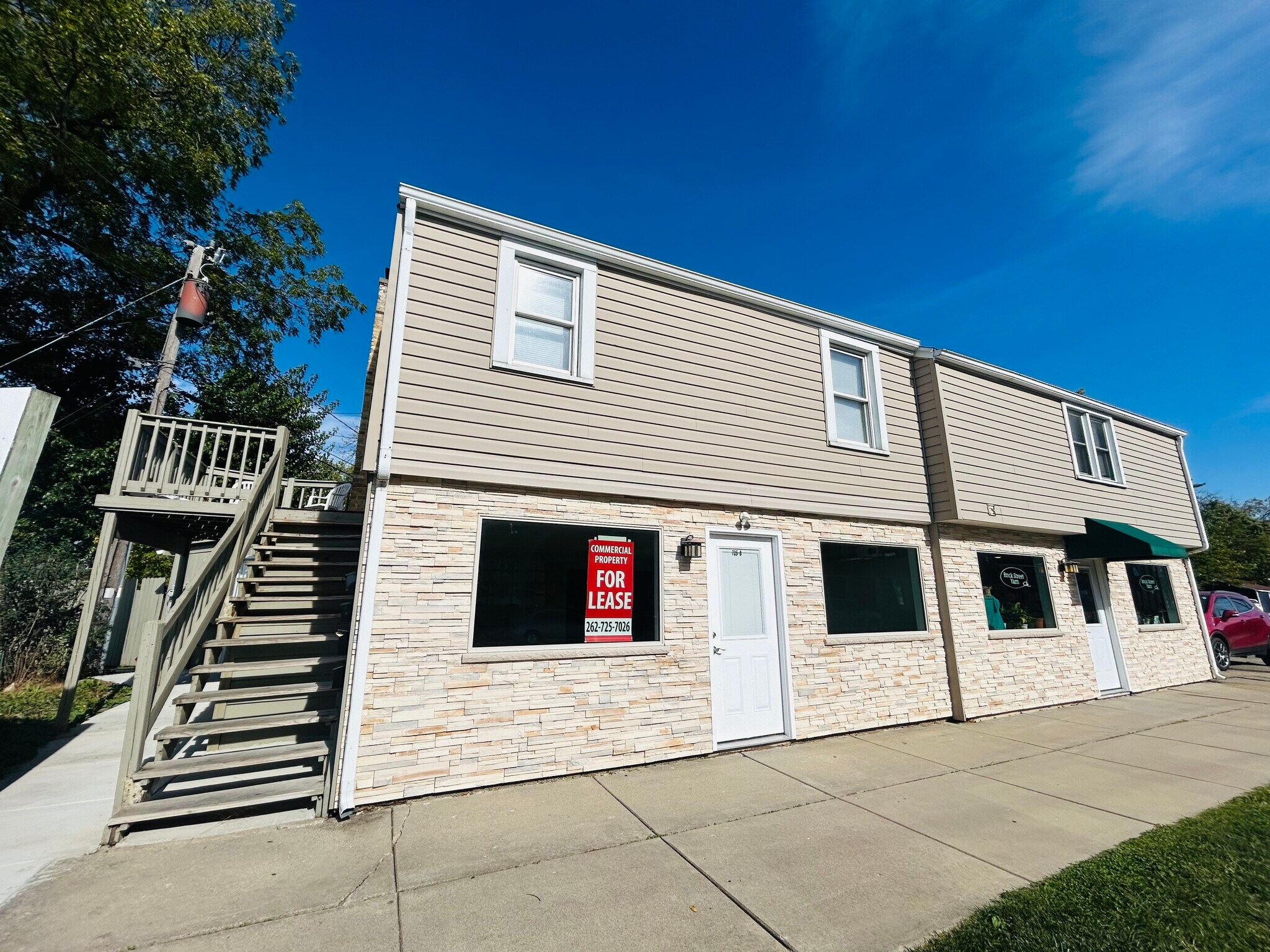 725 E Wisconsin St, Delavan, WI à louer Photo de l’immeuble– Image 1 sur 16