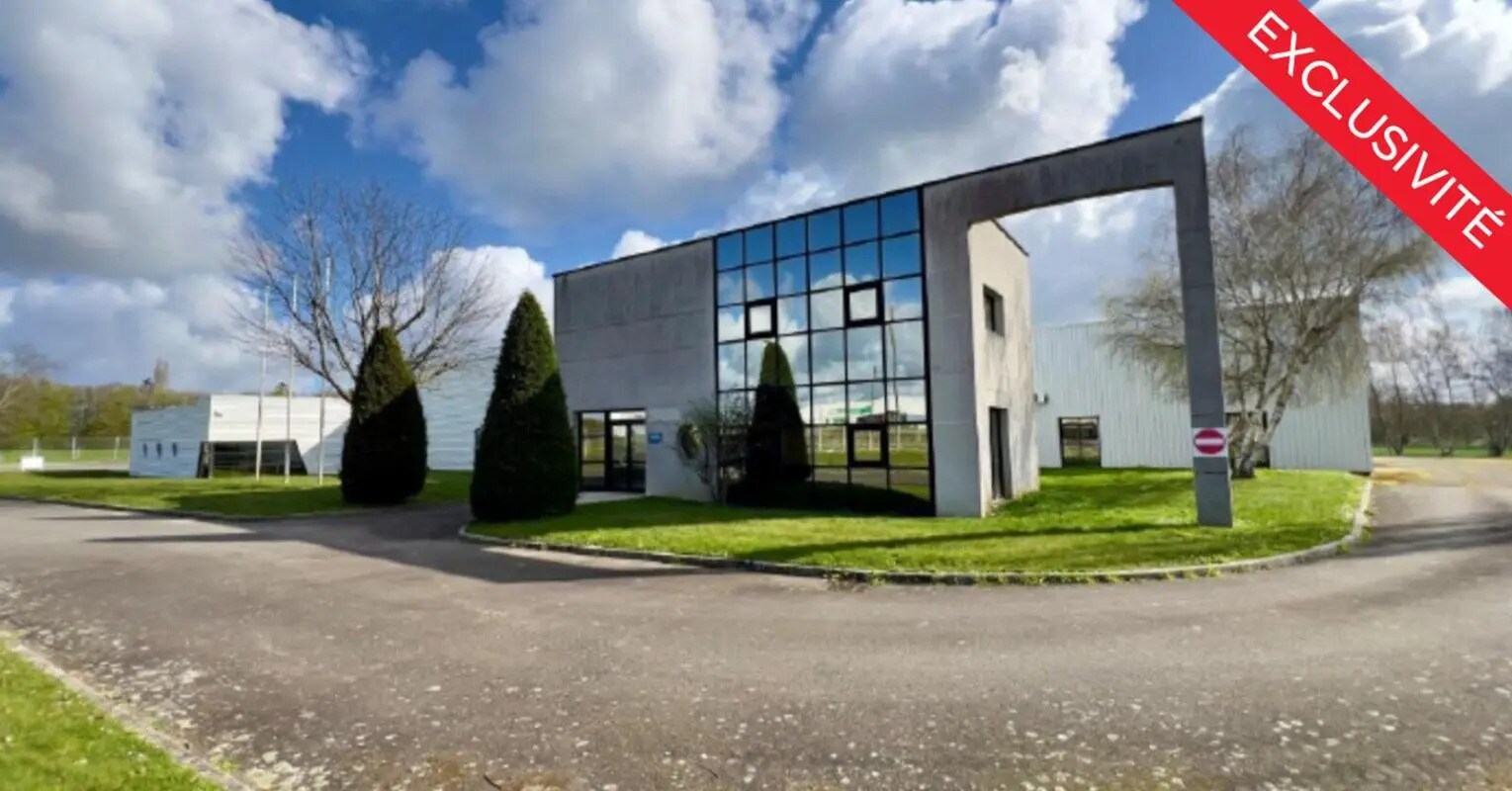 Local d’activités dans Miniac-Morvan à louer Photo de l’immeuble– Image 1 sur 14