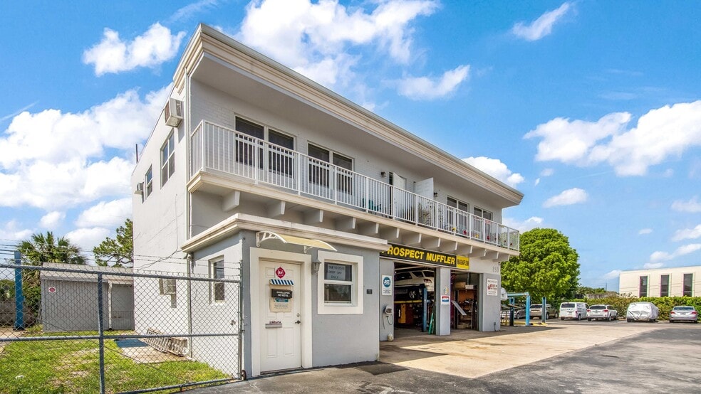 250 NE 44th St, Oakland Park, FL à vendre - Photo de l’immeuble – Image 1 sur 32
