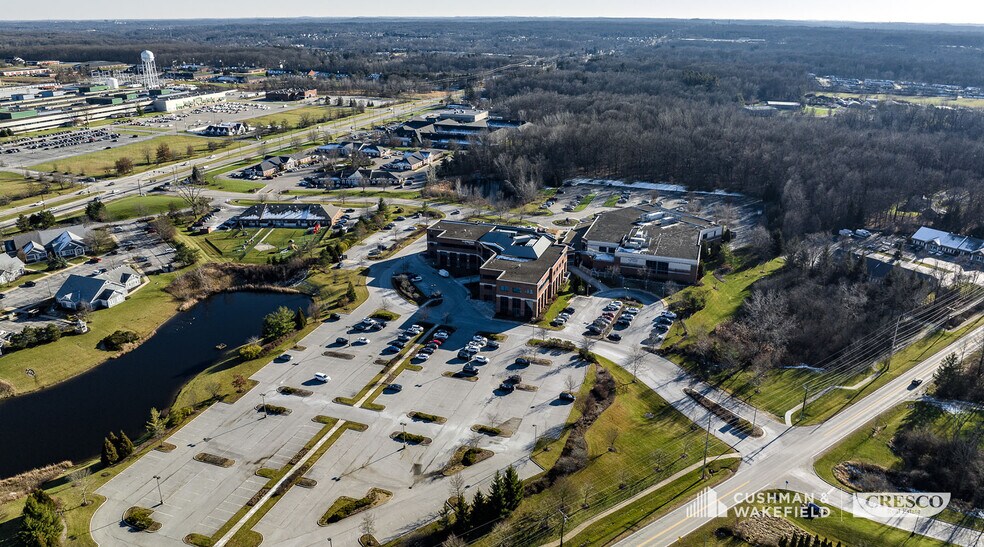 5655 Hudson Dr, Hudson, OH à louer - Photo de l’immeuble – Image 2 sur 13