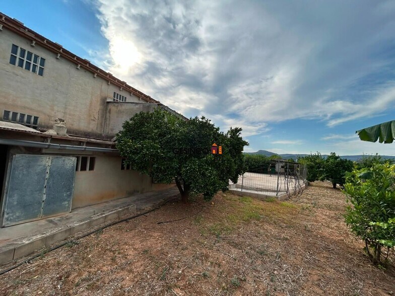 Industriel/Logistique dans Torrella à vendre - Photo de l’immeuble – Image 3 sur 18