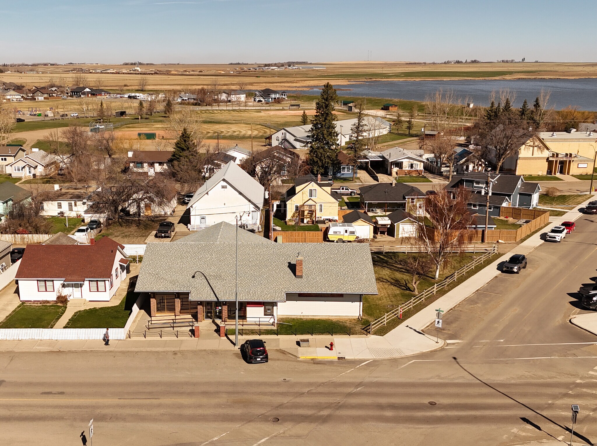 420 Highway Av N, Picture Butte, AB à vendre Photo principale– Image 1 sur 6