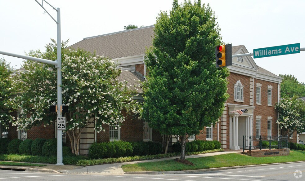 501 Madison St S, Huntsville, AL à louer - Photo de l’immeuble – Image 2 sur 10