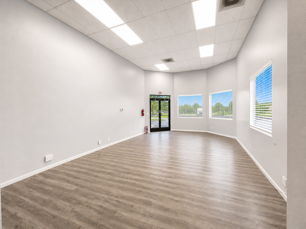 27 W Main St, Alhambra, CA à louer Photo intérieure– Image 1 sur 10