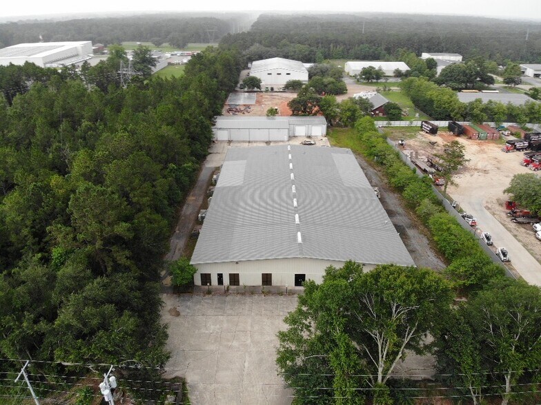 241 Highway 1085, Madisonville, LA à louer - Photo de l’immeuble – Image 3 sur 24