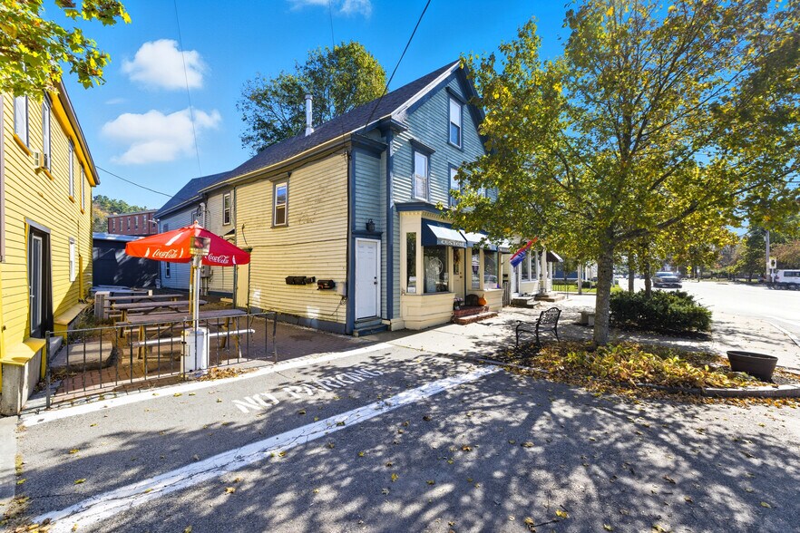 10 Portland St, South Berwick, ME à vendre - Photo de l’immeuble – Image 2 sur 43