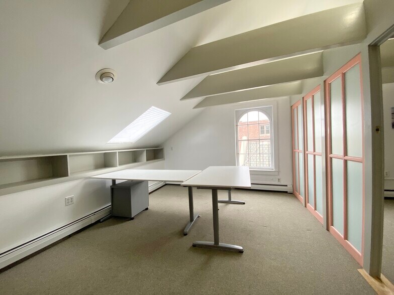 302-306 Thames St, Newport, RI à louer - Photo intérieure – Image 3 sur 9