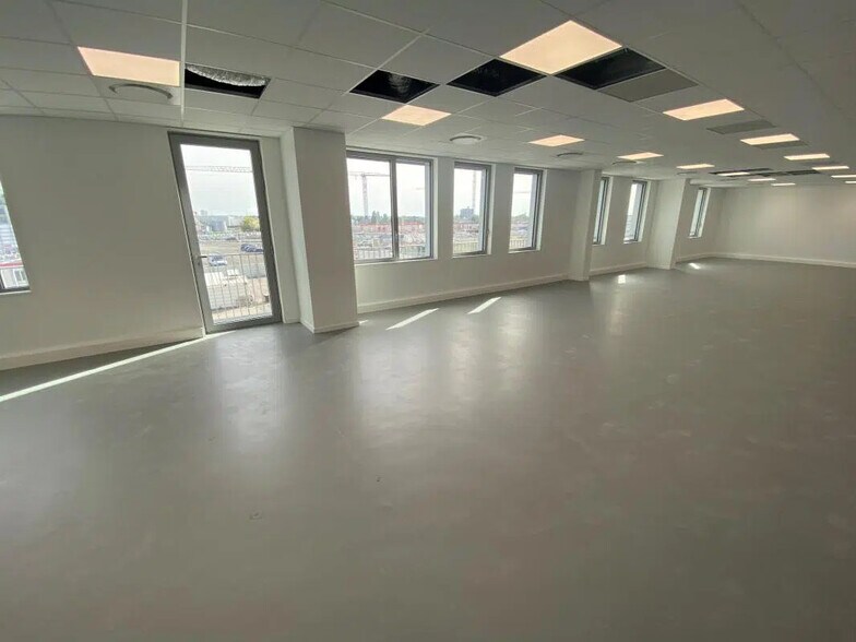 Bureau dans Nantes à louer - Photo de l’immeuble – Image 3 sur 4