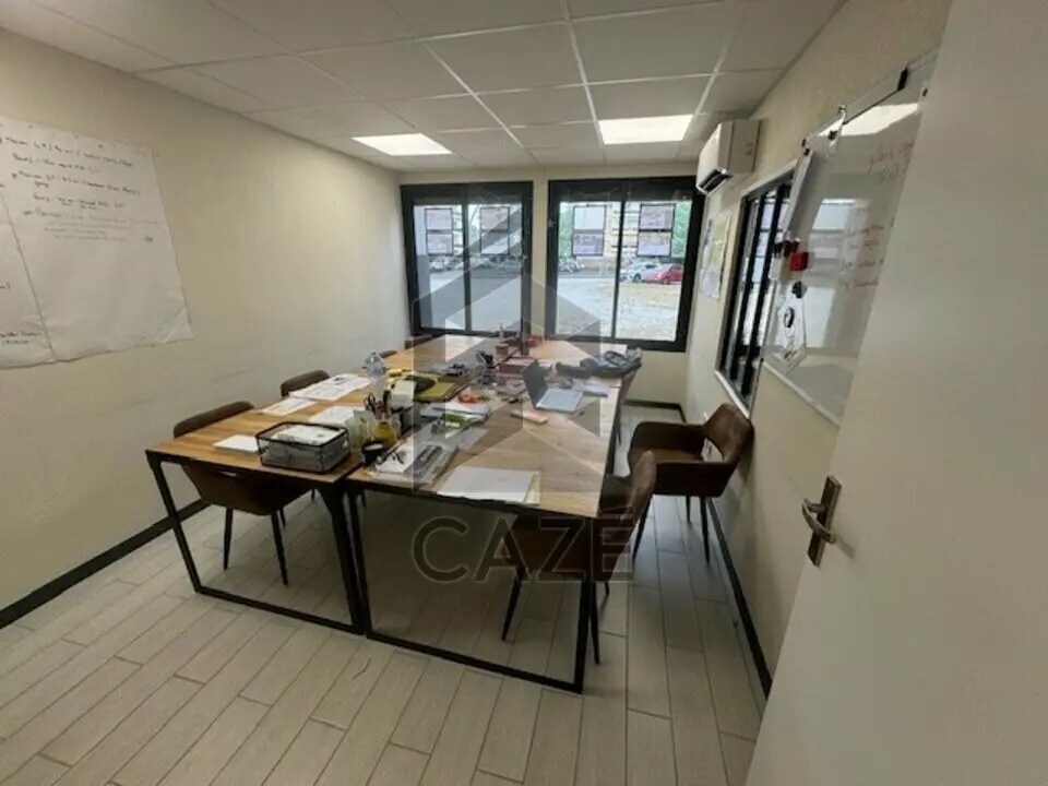 Bureau dans Pessac à louer Photo de l’immeuble– Image 1 sur 12